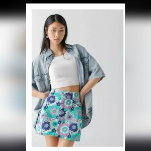 Urban Outfitters Ragged 70s floral mini skirt size 28 /6